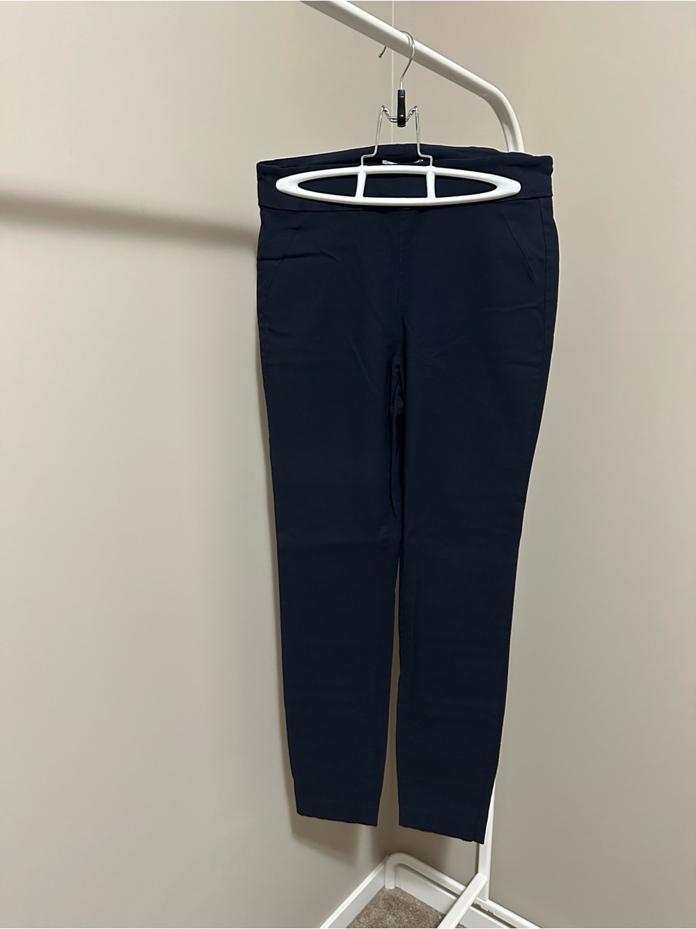 Women’s Navy Pull-On Slim Pants